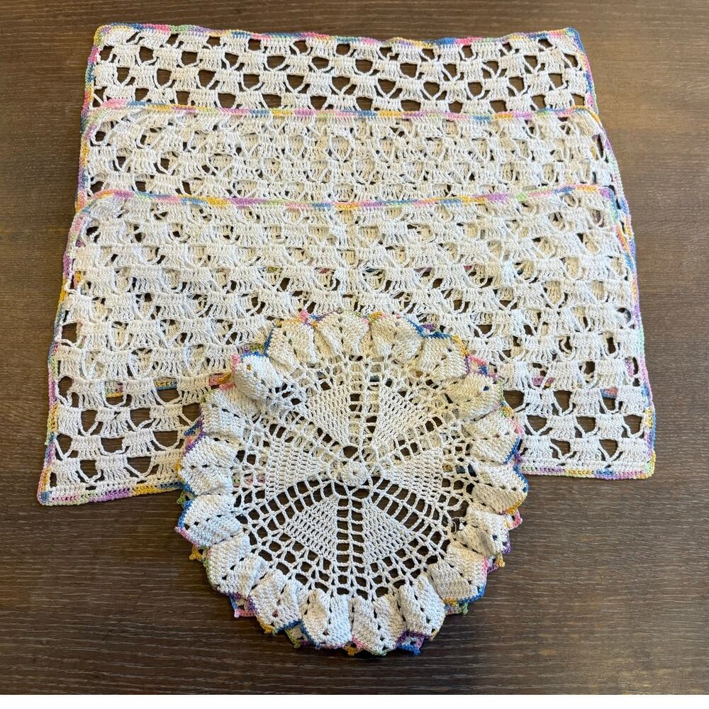 Lot of 4 Vintage Pastel Rainbow Doily Knit Kitchen Linen Placemat